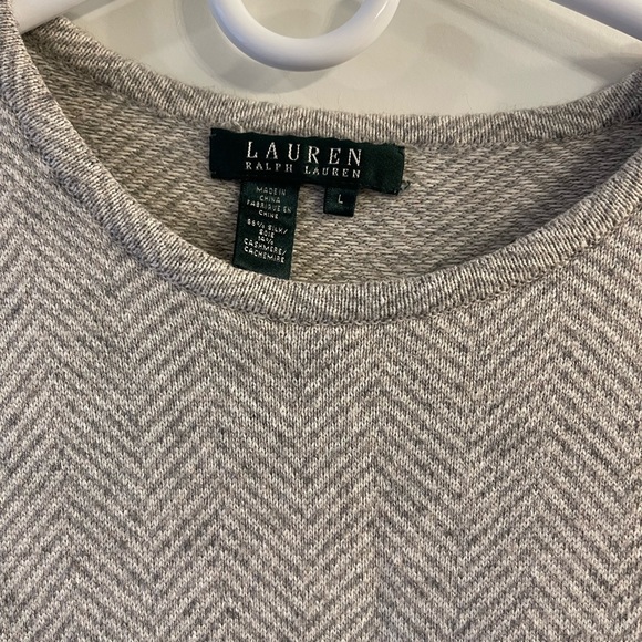 Ralph Lauren button detail sweater - Picture 2 of 3